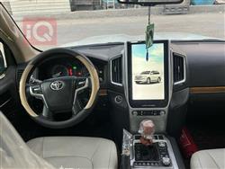 تۆیۆتا لاند کروزەر